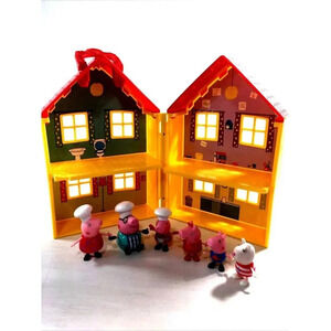 Peppa Pigs House Playset With 6 Figures